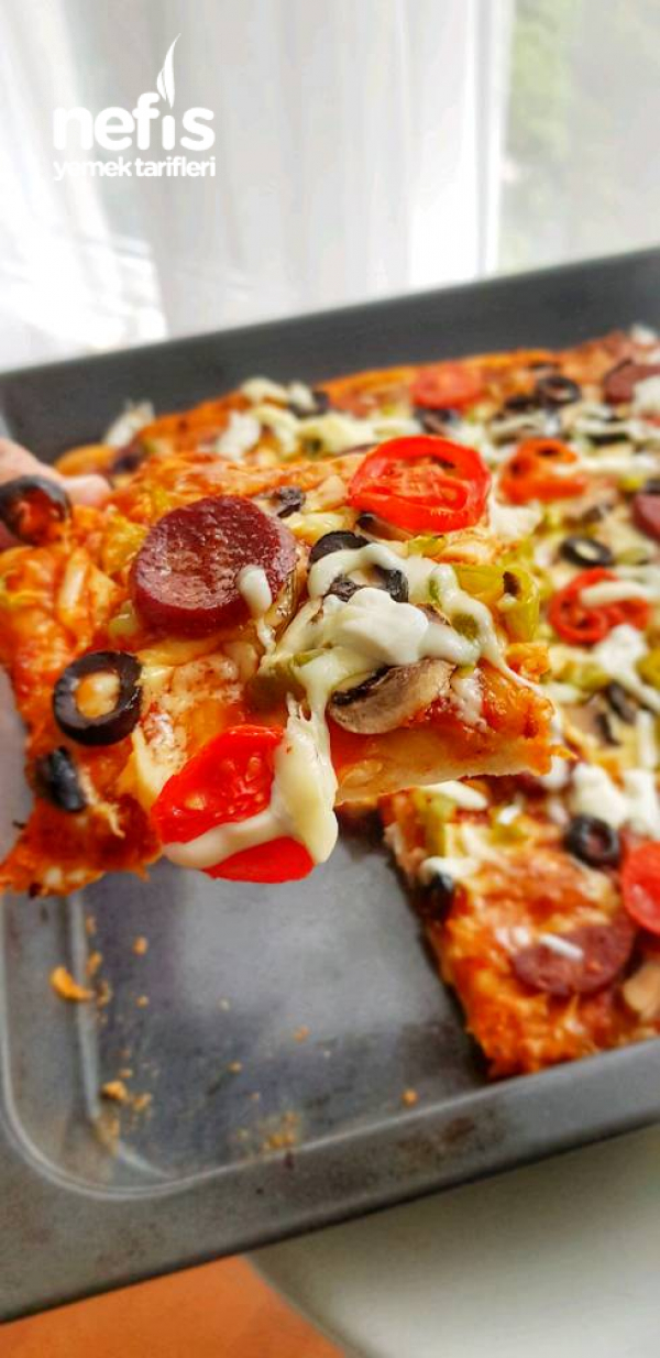 Orjinal Pizza Tarifi Nefis Yemek Tarifleri