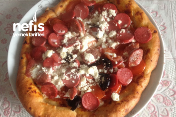 Enfes Peynir Kenarlı Pizza