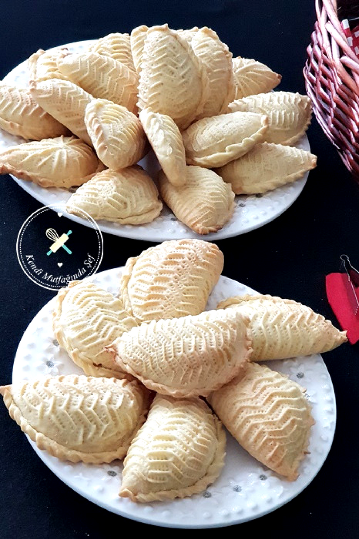 Şekerbura (Azeri kurabiyesi) Şekerbura (Azeri kurabiyesi)