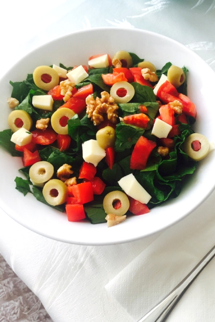 Roka Salatası Tarifi Roka Salatası Tarifi