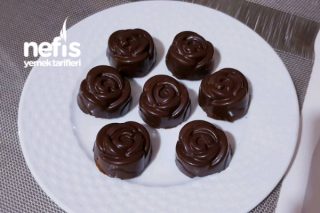 Çikolatalı Gül Kekler (Şirin Kekler ) Tarifi