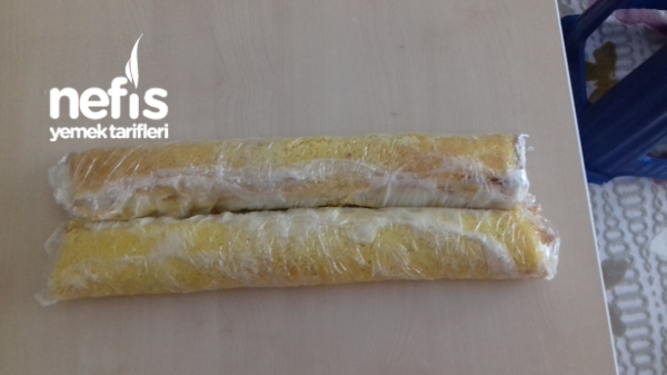 Meyveli Rulo Pasta Nefis Yemek Tarifleri 3835079