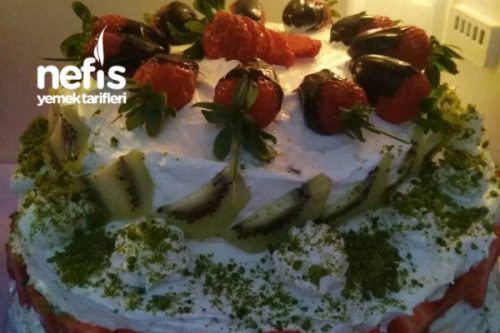 2 Katlı Meyveli Yaş Pasta Nefis Yemek Tarifleri
