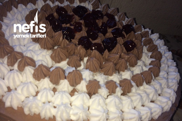 Yaş Pasta Nefis Yemek Tarifleri 4367101