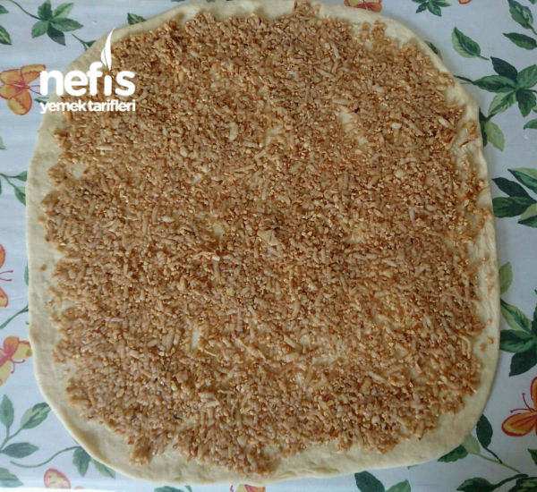 Güzel Kabaran Elmalı Çörek