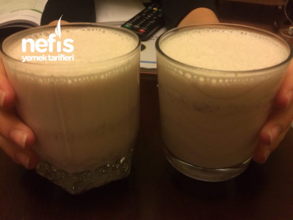 Nefis Milkshake Tarifi (dondurmasız)