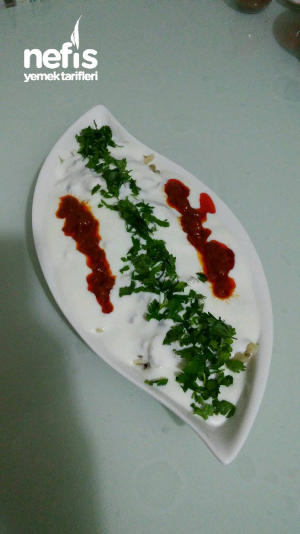 Erişteli Yeşil Mercimek Salatası