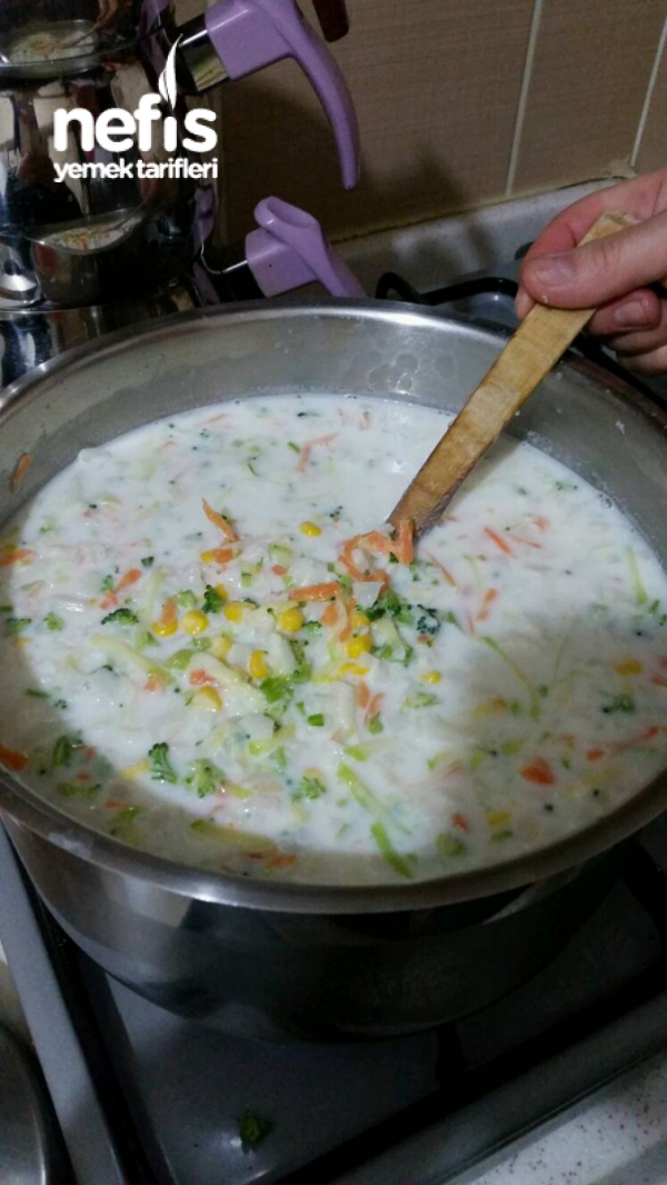 Sebzeli Süt Çorbası