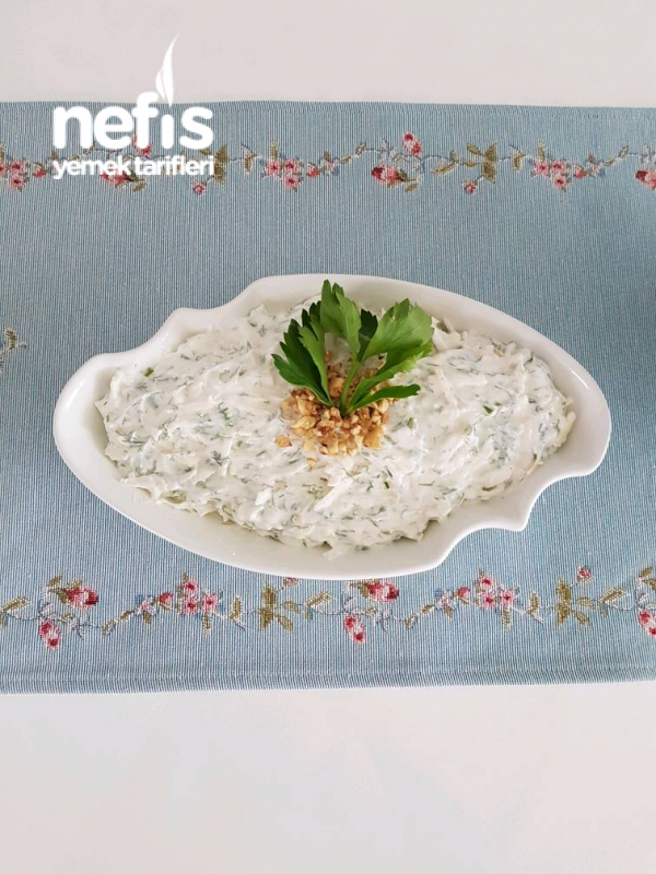 Kereviz Salatası