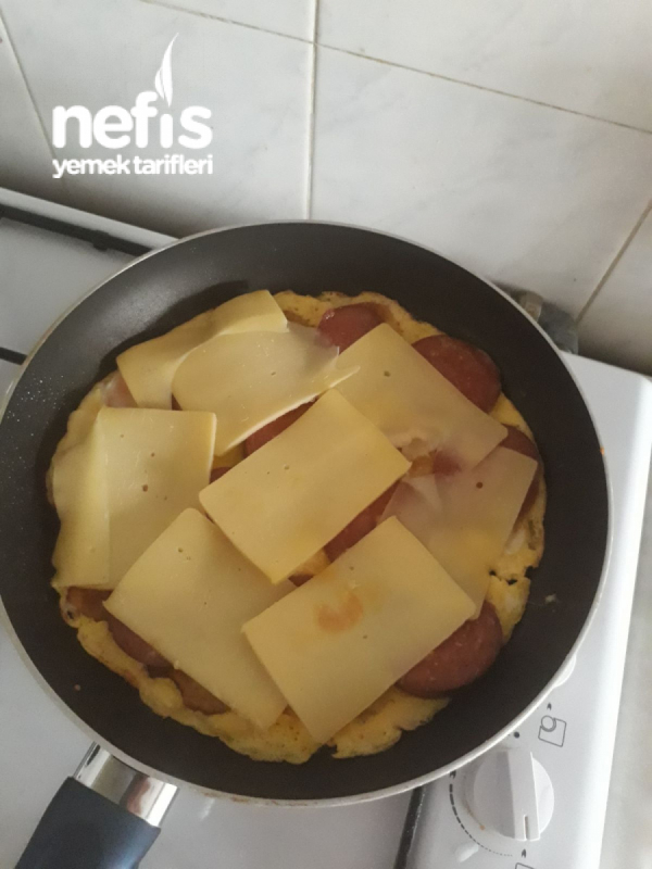 Pazar Kahvaltısı Patates Yumurta Sucuk Kaşar Peynir