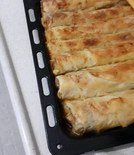 Çok Kolay Kıymalı Börek (Hazır Yufkadan) Nefis Yemek Tarifleri