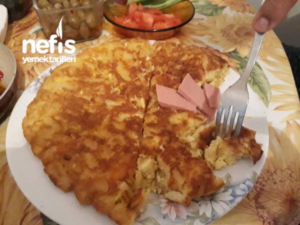 Makarnalı Omlet