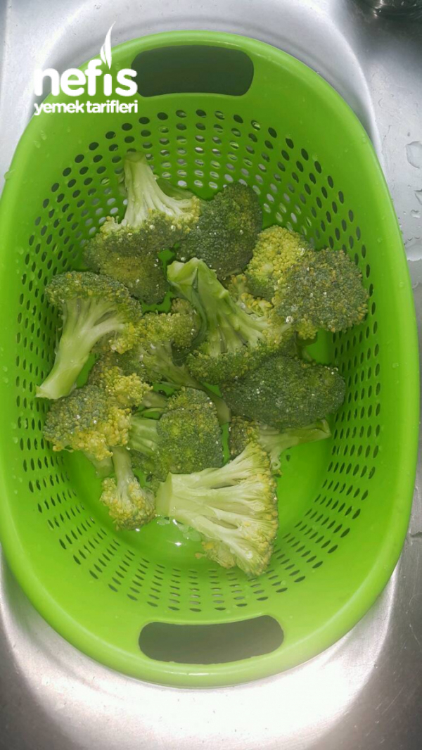 Misafirlerimin Vazgeçilmezi Yoğurtlu Brokoli