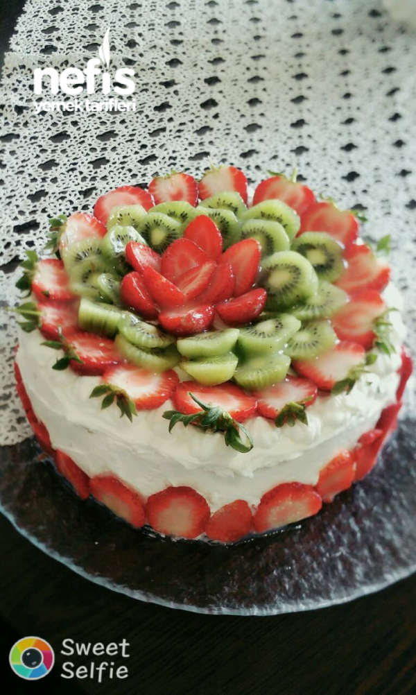 Meyveli Yaş Pasta Nefis Yemek Tarifleri 4439114