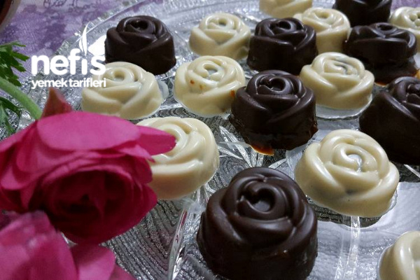 Kahveli Karamel Dolgulu Çikolata (Denemeye Değer) Nefis Yemek Tarifleri