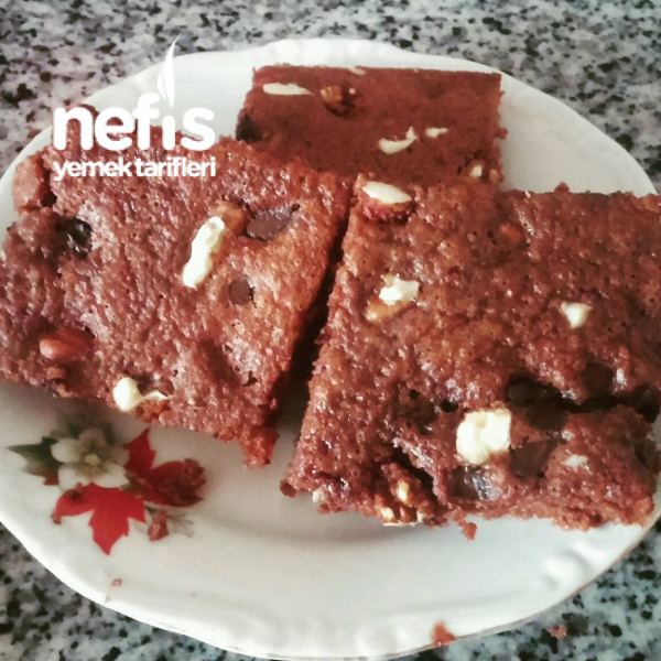 Çikolatalı (fıstıklı,fındıklı,cevizli,bağdemli)Mükkemmel Brownie