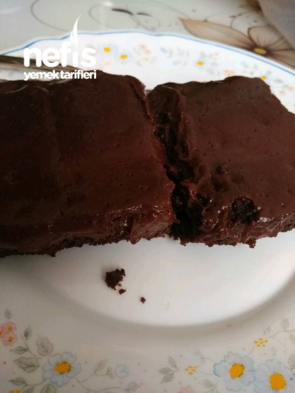 Çikolata Soslu Kek Tarifi tadına Doyamayacaksiniz