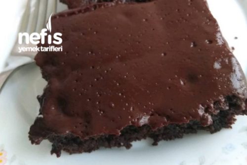 Çikolata Soslu Kek Tarifi (Tadına Doyamayacaksınız)