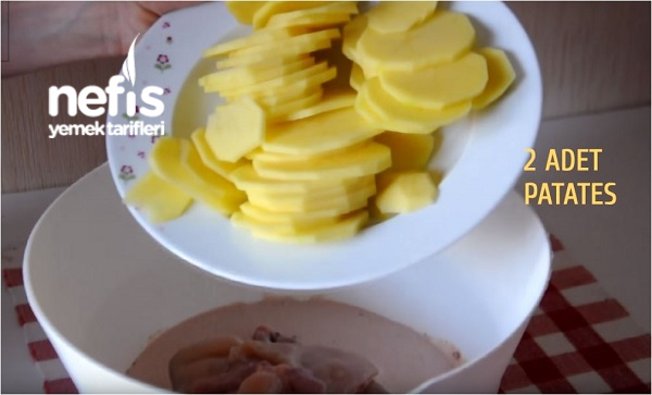Fırında Kremalı Salçalı Tavuk-Patates