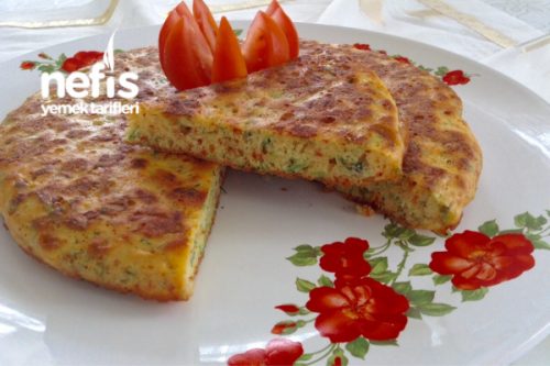 Kahvaltılık Nefis Börek Tadında  Omlet (Pırasa Ve Bol Yeşillikle) Tarifi