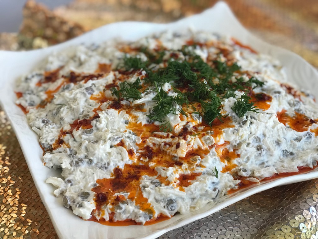 Tavuk göğsü ile sıcak salata hazırlamak nasıl Tavuk göğsü ile sıcak salata hazırlamak nasıl