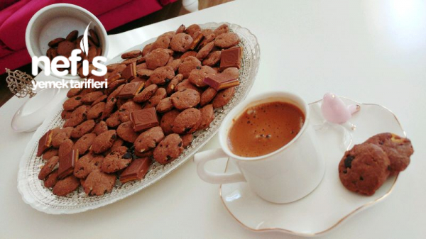 Damla Cikolatali Ufak Tefek Kurabiyeler Kahve Yanina Harika Lezzet Nefis Yemek Tarifleri