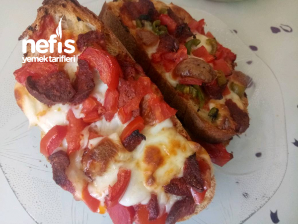 Kahvaltılık Ekmek Pizzası Nefis Yemek Tarifleri 4488711