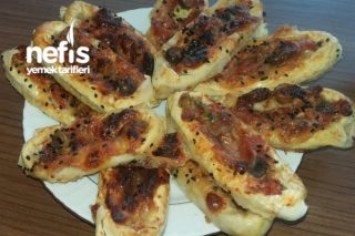 Tadına Doyulmaz Sandal Börek Tarifi