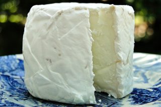 Keçi Peyniri Nasıl Yapılır? Faydaları Nelerdir?