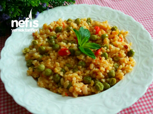 Bezelyeli Soslu Bulgur Pilavı ( Tadina Bayilacaksiniz)