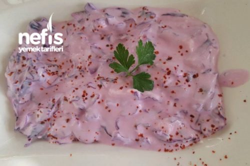 Yoğurtlu Mor Lahana Salatası Tarifi