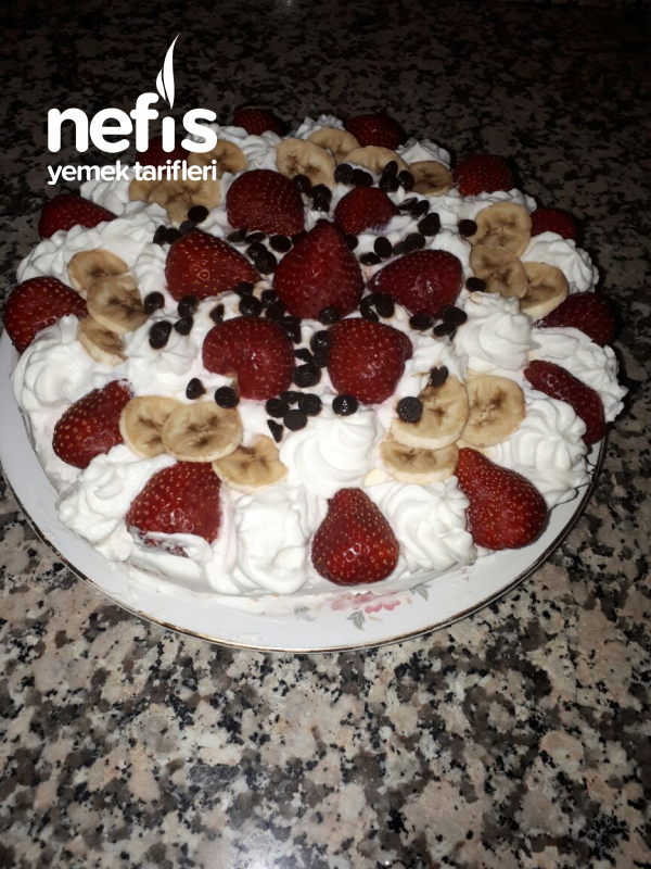Çilekli Pasta Nefis Yemek Tarifleri 4557394