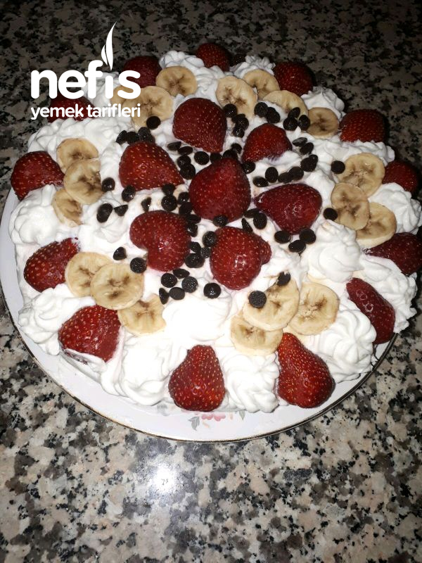 Çilekli Pasta Nefis Yemek Tarifleri 4557394