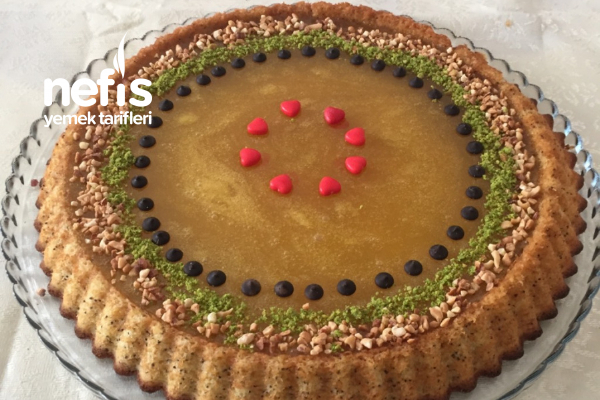 Tart Kalıbında Limonlu Haşhaşlı Portakal Soslu Kek Nefis Yemek Tarifleri