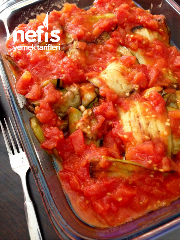 Domates Soslu Patlıcan Ve Kabak Kızartması - Nefis Yemek Tarifleri
