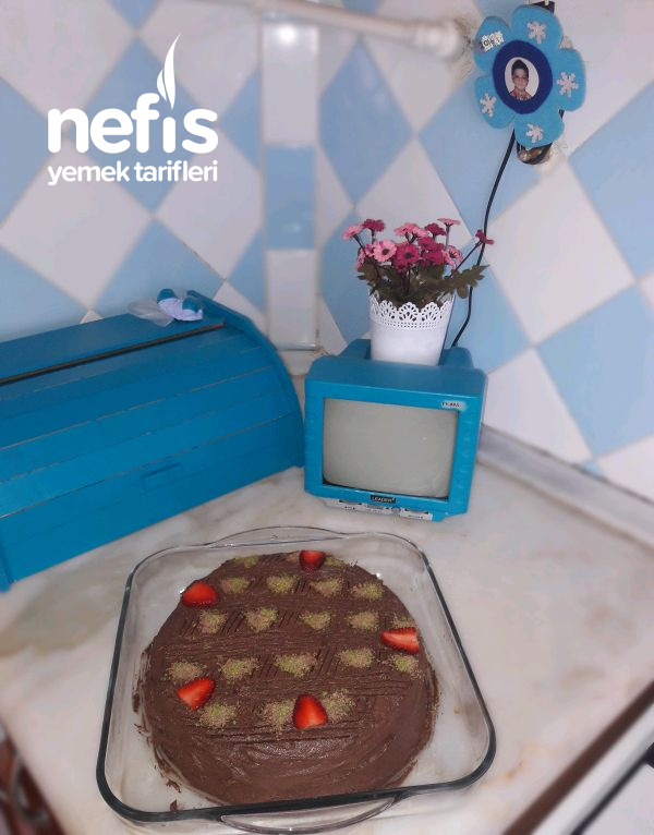 Yaş Pasta (Hazır Kek İle) Nefis Yemek Tarifleri