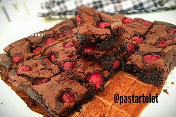 Vişneli American Brownie (Bu Lezzeti Kaçırmayın)