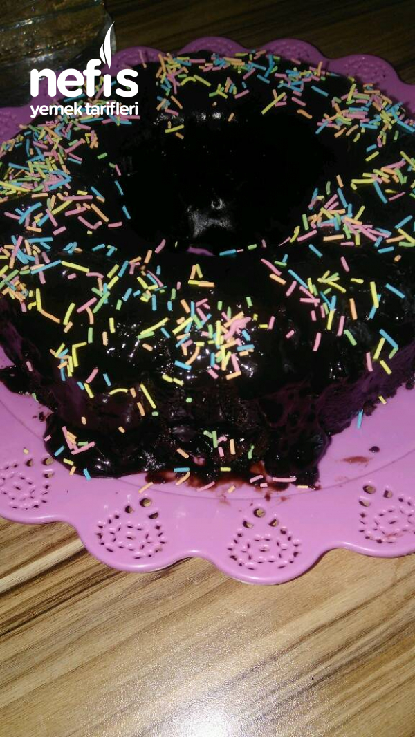 pasta tadında ıslak kek
