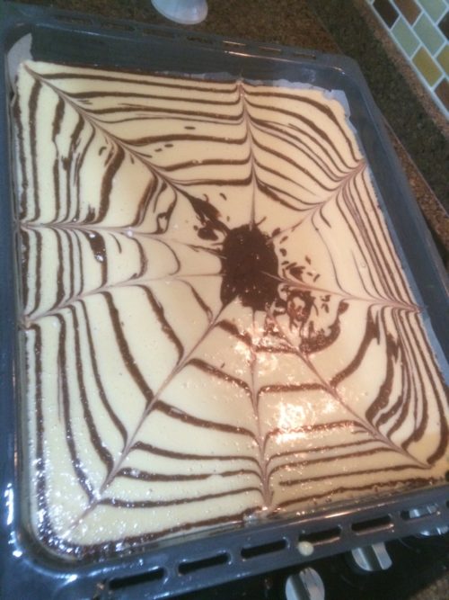 Çok Kabaran Zebra Tepsi Keki (Mega Kek) Nefis Yemek Tarifleri