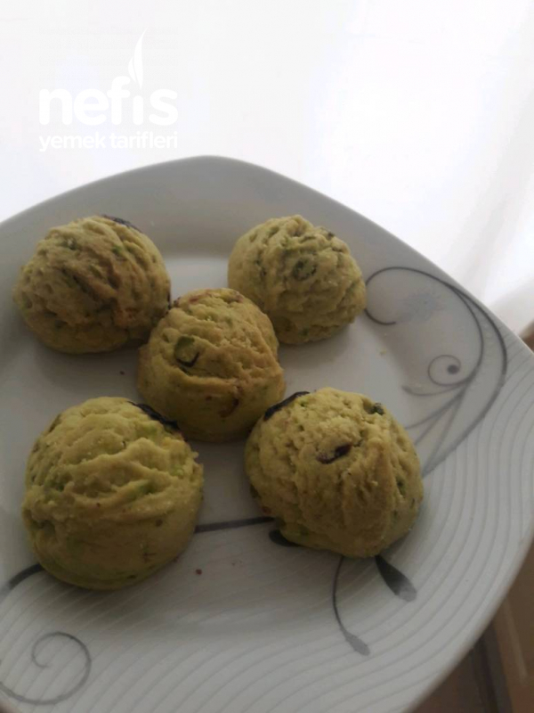 Fıstıklı Kolay Kurabiye (Yumurtasız) Nefis Yemek Tarifleri