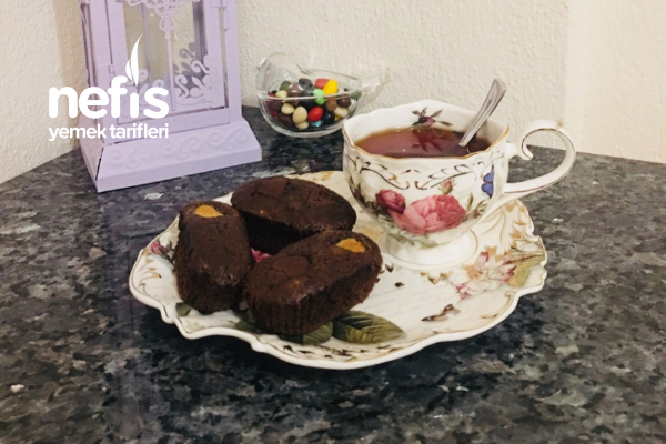 Kağıt Kalıpta Cevizli Nutellalı Minik Puf Kek Nefis Yemek Tarifleri