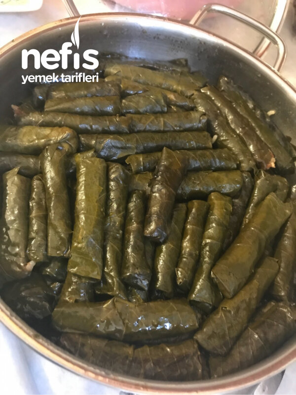 Bol Zeytinyağlı Ve Nar Ekşili Yaprak Sarma - Nefis Yemek ...