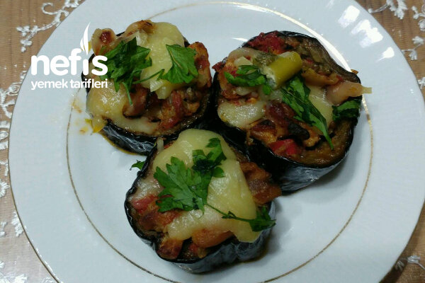 Patlıcan Yatağında Kaşarlı Tavuk Sote - Nefis Yemek ...