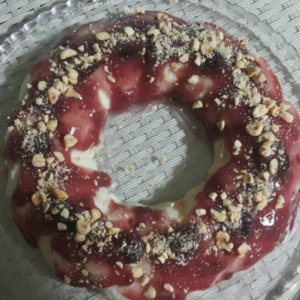 Çilek Jöleli Sütlü İrmik Tatlısı Nefis Yemek Tarifleri