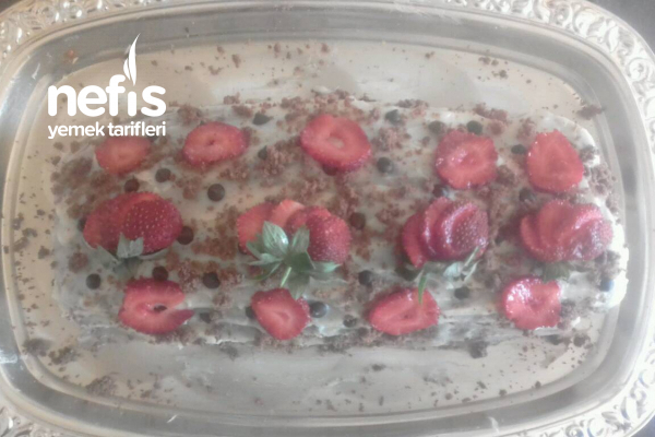 Muhallebili Pasta Nefis Yemek Tarifleri 4711513