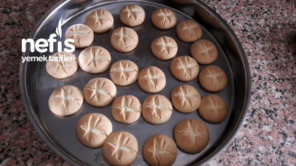 3 Malzemeli Un Kurabiyesi (Krem Şanti İle) Nefis Yemek Tarifleri