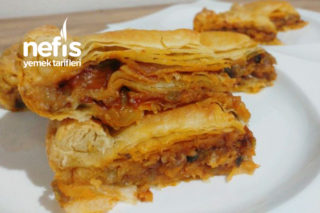 Patlıcanlı Arnavut Böreği (videolu) Tarifi