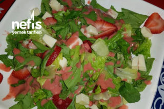 Çilekli Roka Salatası Tarifi