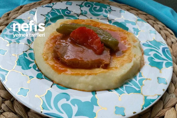 Püre Yatağında Rosto - Nefis Yemek Tarifleri