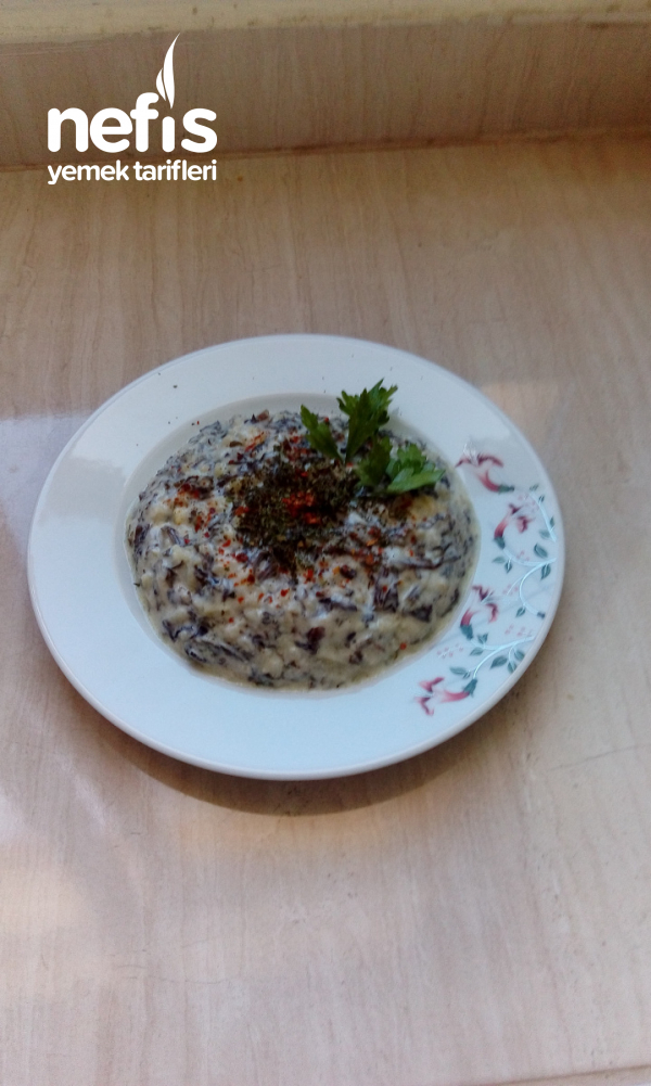 Semizotu Salatasi (pirinc Ve Yogurtlu)